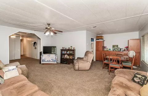 1551 6th Avenue Dr #71, Kingsburg, CA 93631