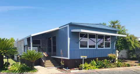 1724 Minnewawa Ave #115, Clovis, CA 93612