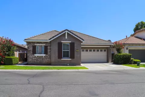 1971 N Dupree Ln, Clovis, CA 93619