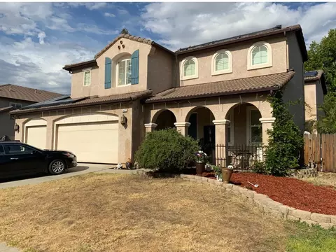 2427 Carson Ave, Clovis, CA 93611 photo 1