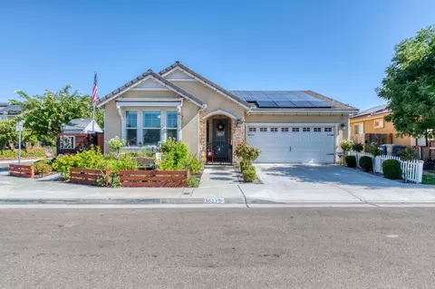3517 Mecca Ave, Clovis, CA 93619