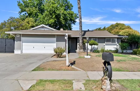 6033 N Maroa Ave, Fresno, CA 93704