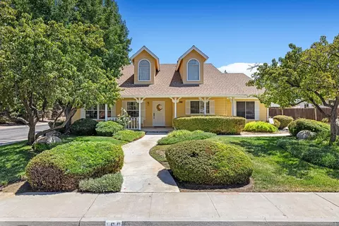 190 Hill View Ln, Coalinga, CA 93210