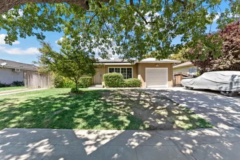 1036 W Dayton Ave, Fresno, CA 93705
