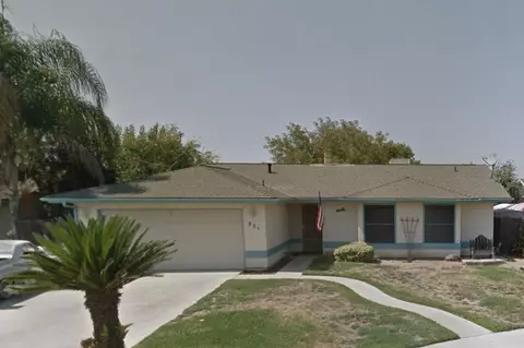 821 N Nancy Way, Dinuba, CA 93618