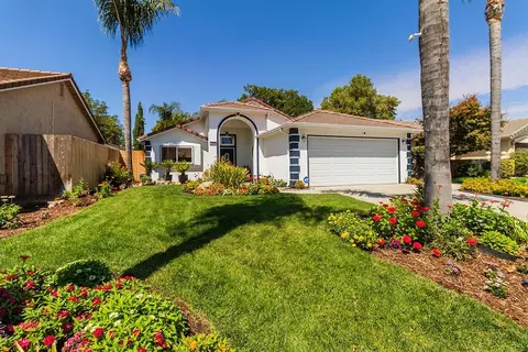 7385 N Mansionette Dr, Fresno, CA 93720