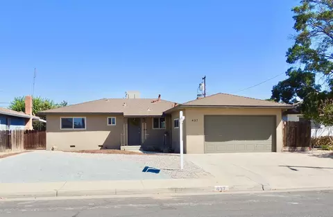 437 W Twain Ave, Clovis, CA 93612