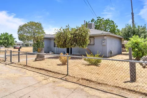 5393 W Fairmont Ave, Fresno, CA 93722