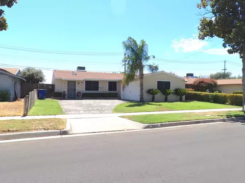 2802 E Holland Ave, Fresno, CA 93726