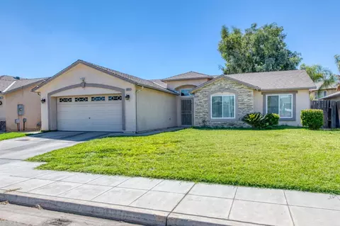 1653 N Milburn Ave, Fresno, CA 93722