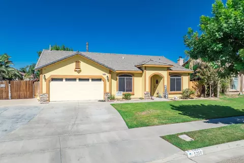 1259 Mission Dr, Lemoore, CA 93245