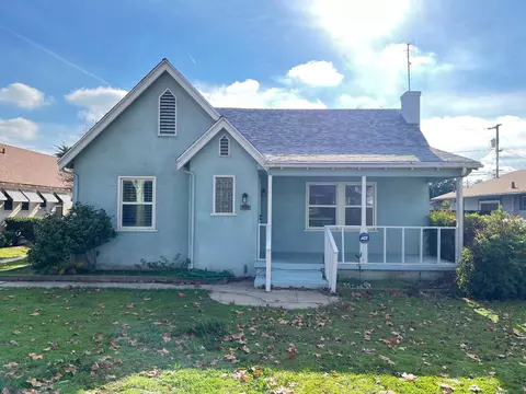 4330 E Illinois Ave, Fresno, CA 93702