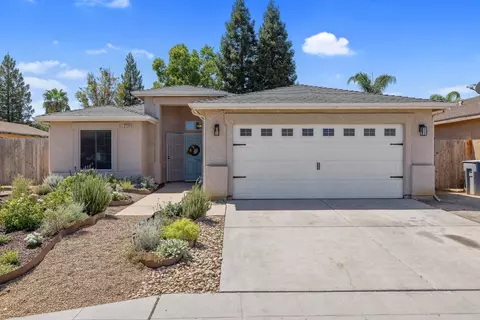 2728 Santa Ana Ave, Clovis, CA 93611