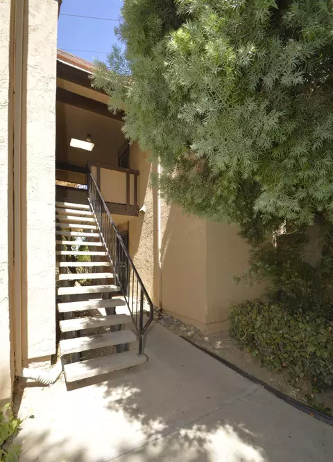 1550 W Ashlan Ave #219, Fresno, CA 93705