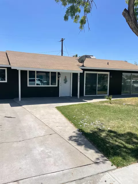 9677 Home, Hanford, CA 93230