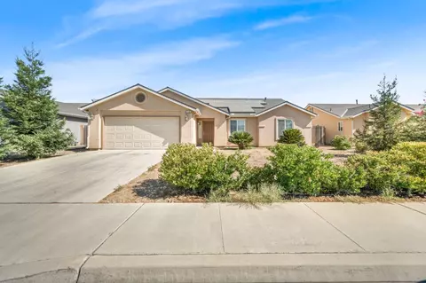 1908 Diamond Ave, Sanger, CA 93657