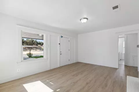 Living - 603 E Mildreda Ave, Fresno, CA 93701 photo 2 of 2