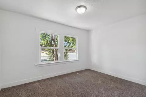 Bedroom - 603 E Mildreda Ave, Fresno, CA 93701 photo 2 of 7