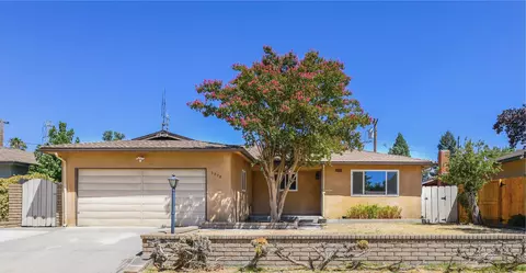 3918 N Carruth Ave, Fresno, CA 93705