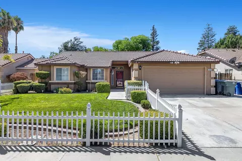 464 Janay Ct, Coalinga, CA 93210