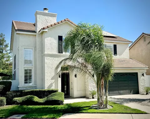 1980 Lawrence Ave, Clovis, CA 93611
