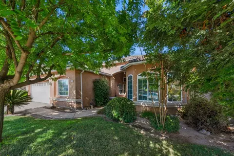 2145 S Eddy Ave, Fresno, CA 93727