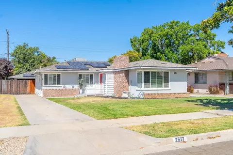 2517 N Adoline Ave, Fresno, CA 93705