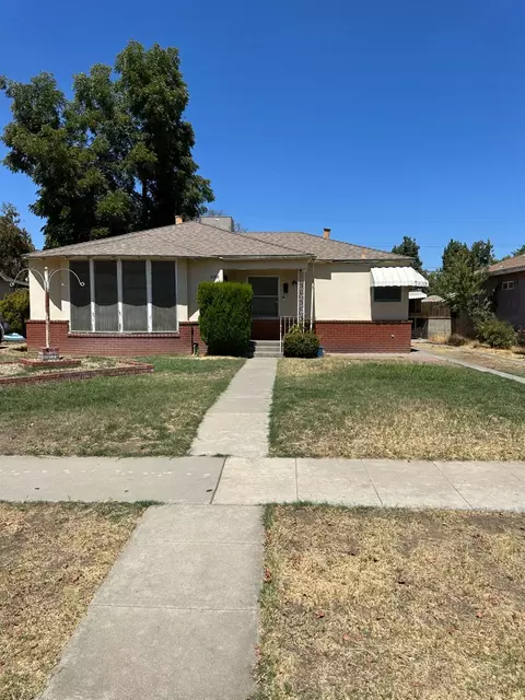 3841 E Orleans Ave, Fresno, CA 93702