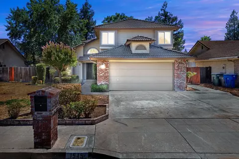 1549 E Omaha Ave, Fresno, CA 93720