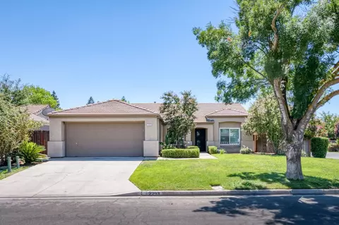 2293 E Goshen Ave, Fresno, CA 93720