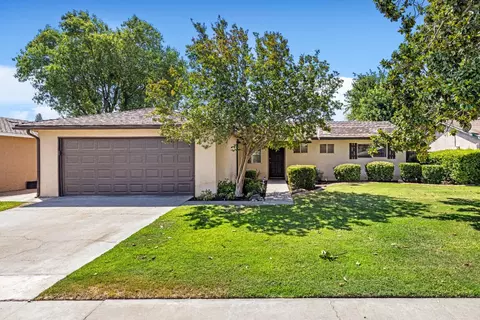 1456 Wrenwood Ave, Clovis, CA 93611