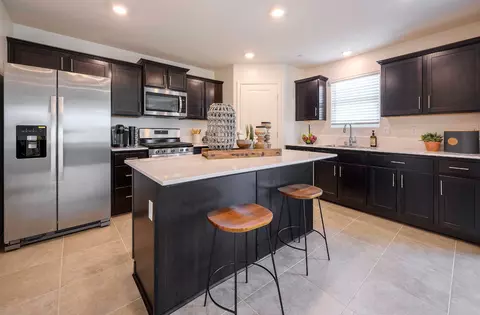 2141 Diamond Ave #57S, Sanger, CA 93657