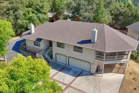 12639 Cresthaven Dr, Groveland, CA 95321