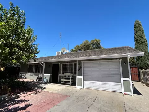355 J St, Mendota, CA 93640