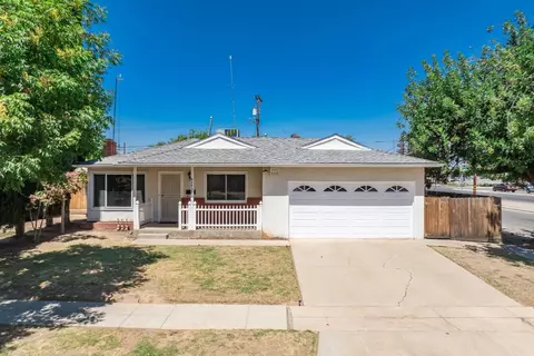 2437 E Acacia Ave, Fresno, CA 93726