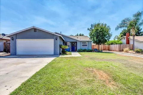 524 Cosart Ct, Exeter, CA 93221