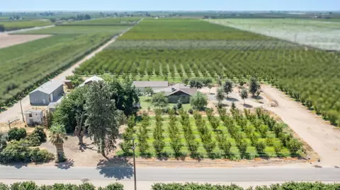 8687 Avenue 406, Dinuba, CA 93618