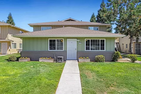 436 W Alamos Ave #1, Clovis, CA 93612