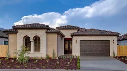 1721 N Hanson Ave, Clovis, CA 93619