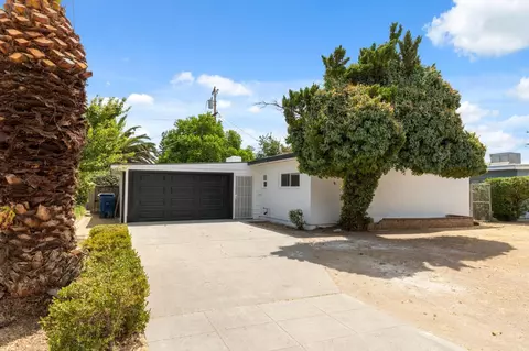 2546 E Pontiac Way, Fresno, CA 93726