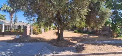 6980 N Weber Ave, Fresno, CA 93722
