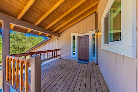 41243 Pamela Pl, Oakhurst, CA 93644