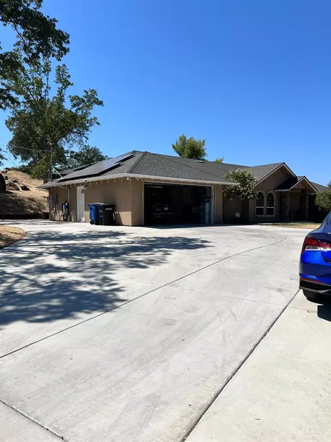 43339 Crystal Springs Way, Coarsegold, CA 93614