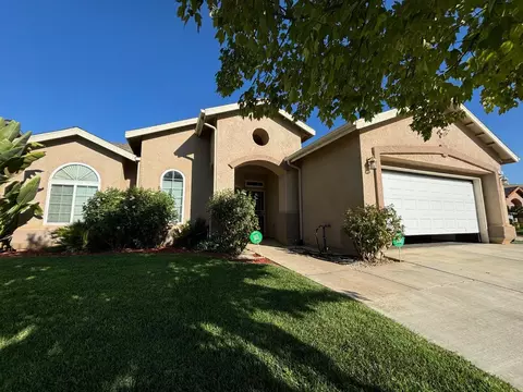 2455 S Lind Ave, Fresno, CA 93725