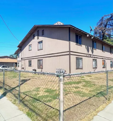 1112 N Fisher St #101, Fresno, CA 93702