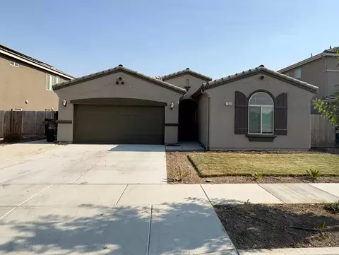 1448 W Sedona Ave, Visalia, CA 93291