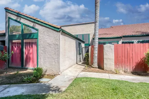 5965 E Shields Ave #107, Fresno, CA 93727