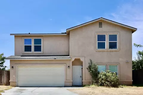 2044 S 8th St, Fresno, CA 93702