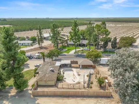 12515 S Marks Ave, Caruthers, CA 93609
