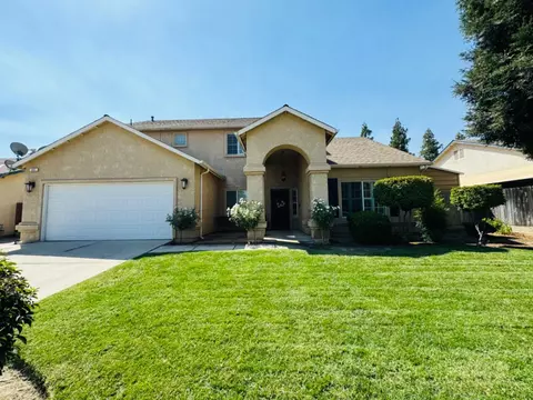 622 W Nevada St, Kingsburg, CA 93631